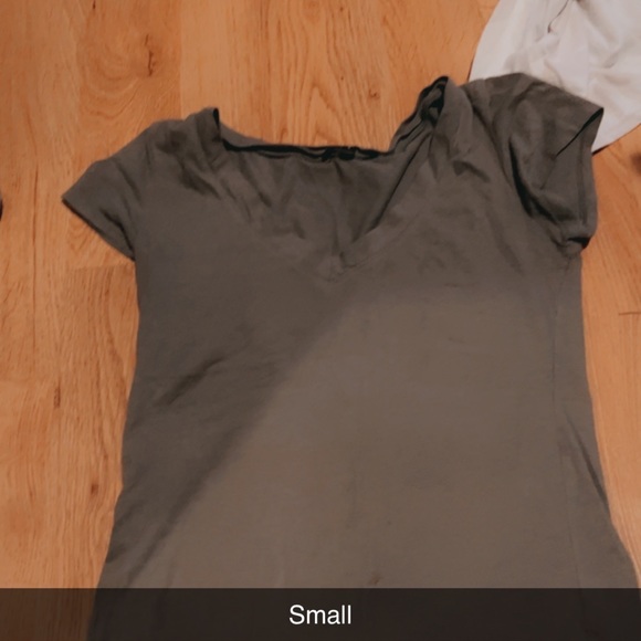 Clothes - Picture 8 of 16